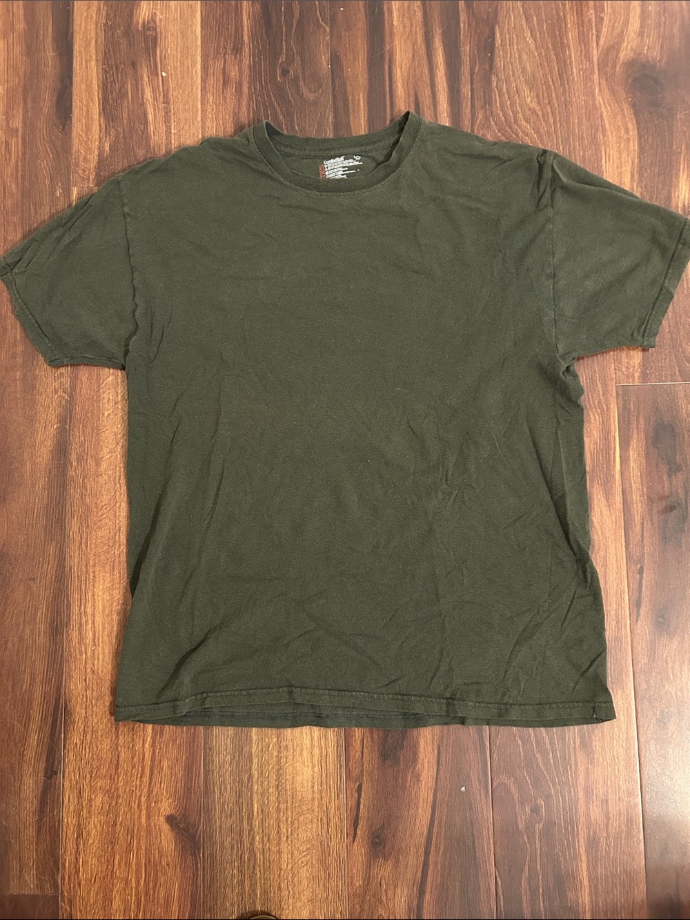 Classic Men's Hanes Olive Green Crewneck T-Shirt
